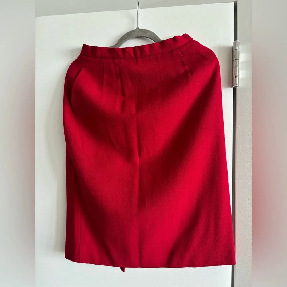 Dior Women's Vibrant Red vintage suit